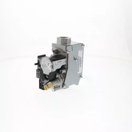 Carrier EF33CW152 Gas Valve, 24V, 3.5" W.C.