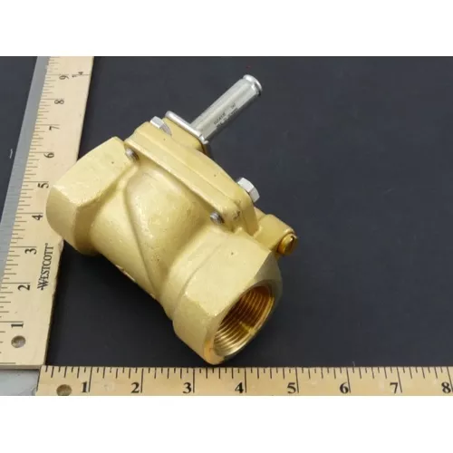Danfoss 032U6535 1-1/4" NPT 21CV 2-Way NC Soft Close Valve