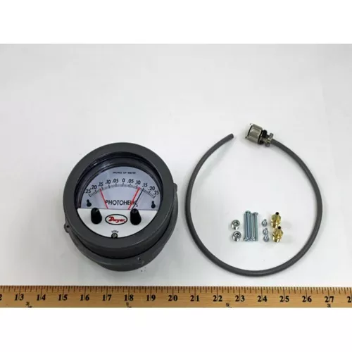 Dwyer 3300MR-0 Photohelic Pressure Switch/Gage, -.25 to .25" w.c.
