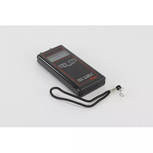 Dwyer 475-3-FM Handheld Digital Manometer, Intrinsically Safe, 0-200" w.c.