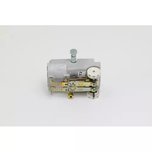 Johnson Controls T-4506-201 Dual Temp Pneumatic Thermostat, Direct Acting