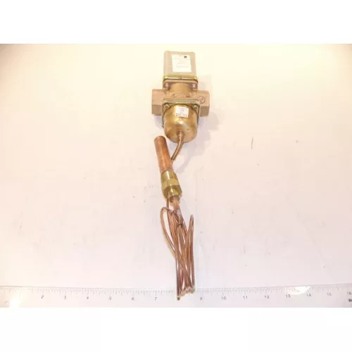 Johnson Controls V47AC-8 3/4" NPT Direct Acting Temperature Actuated Water Regulating Valve