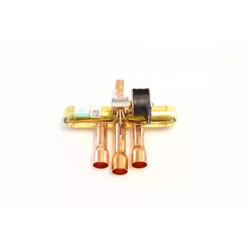 York S1-025-33307-002 Reversing Valve with Coil
